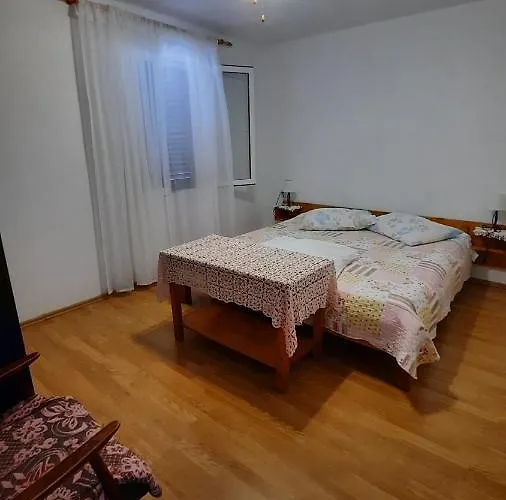 Pinoapplosinj Veli Lošinj