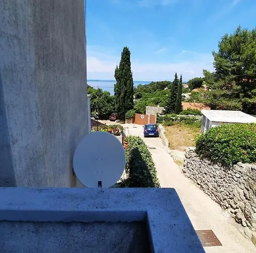Pinoapplosinj Apartman *
